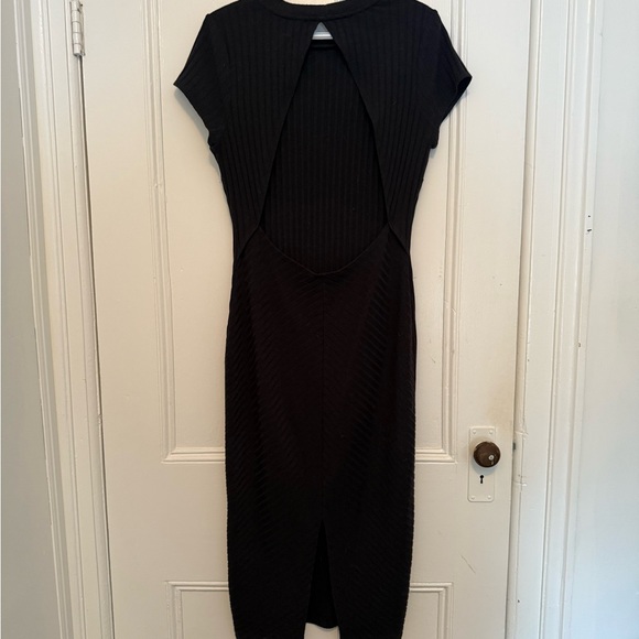 Backless Ribbed Knit Dress - Picture 2 of 4